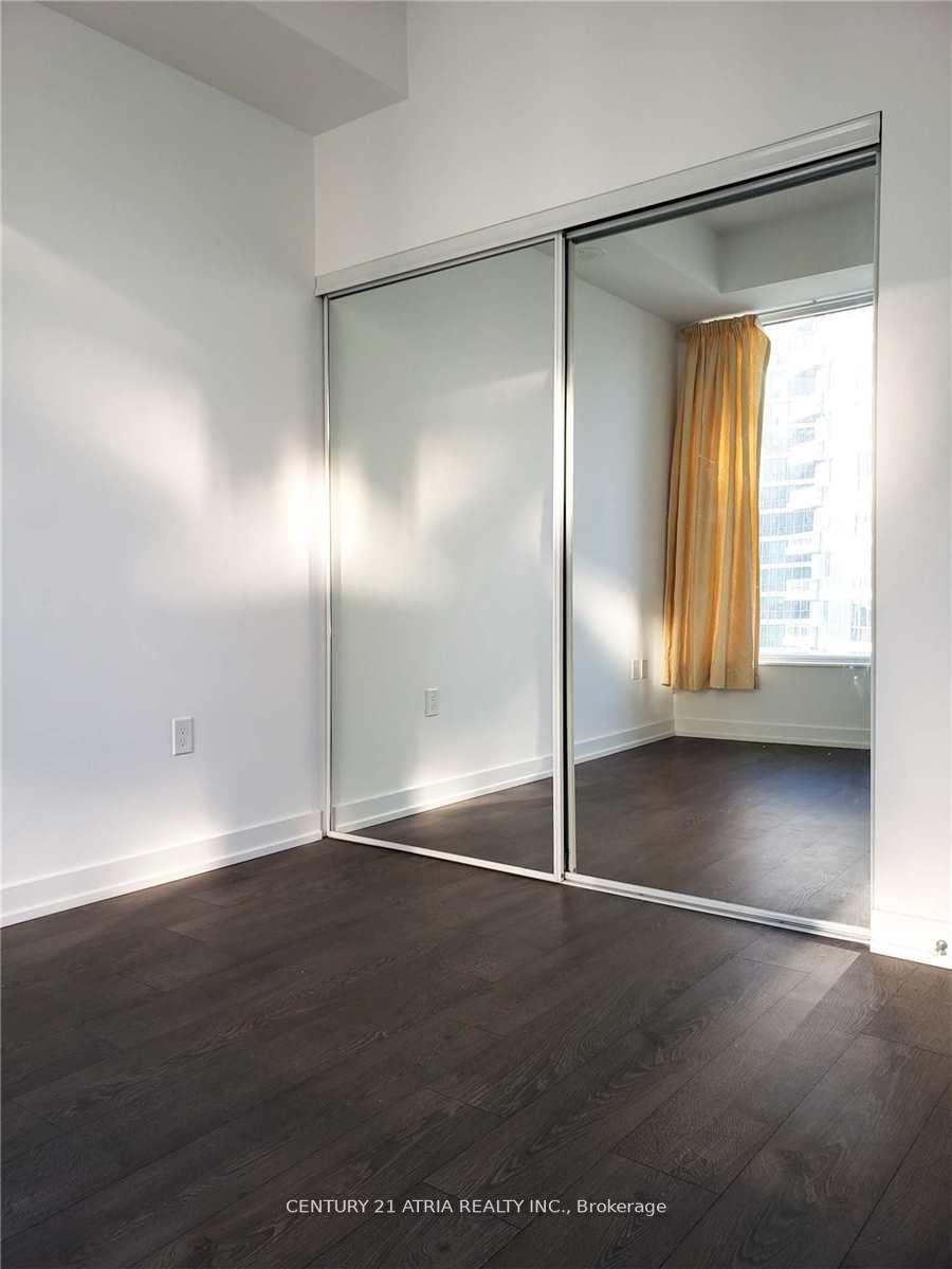 10 York St, #2807
