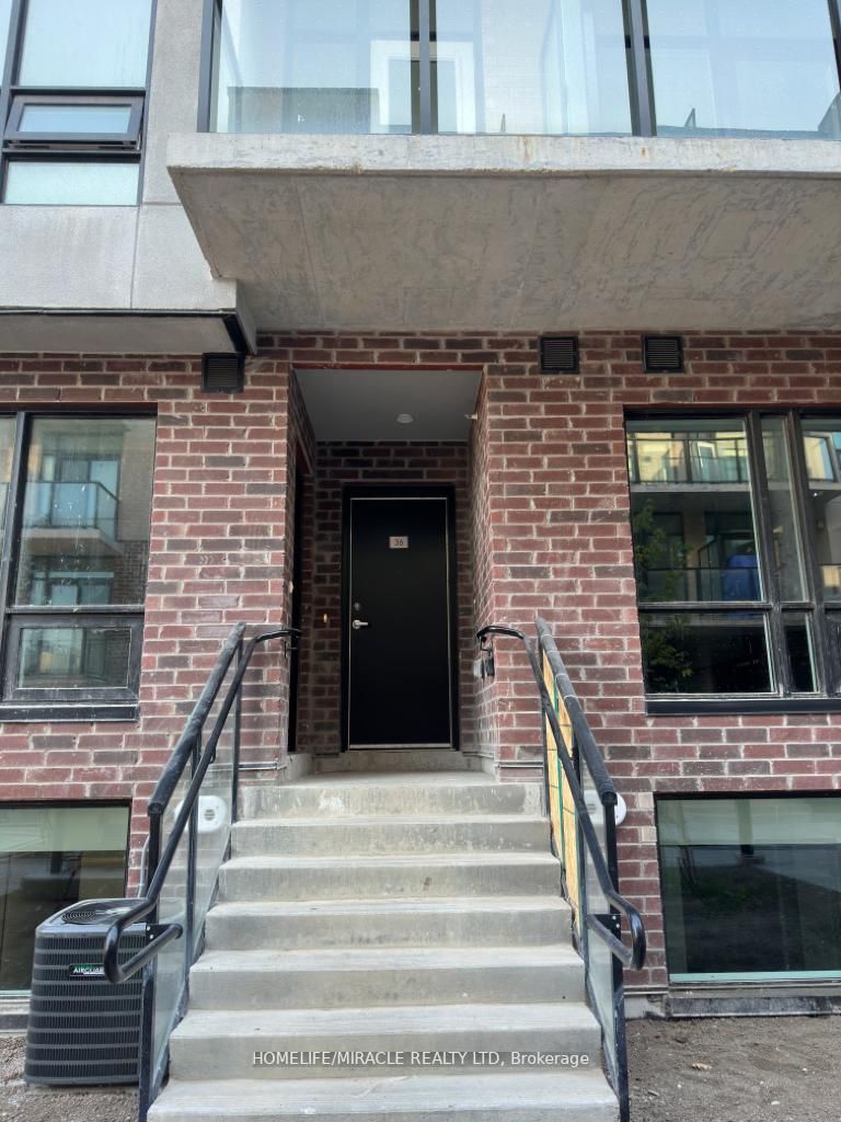 871 Sheppard Ave W, #36