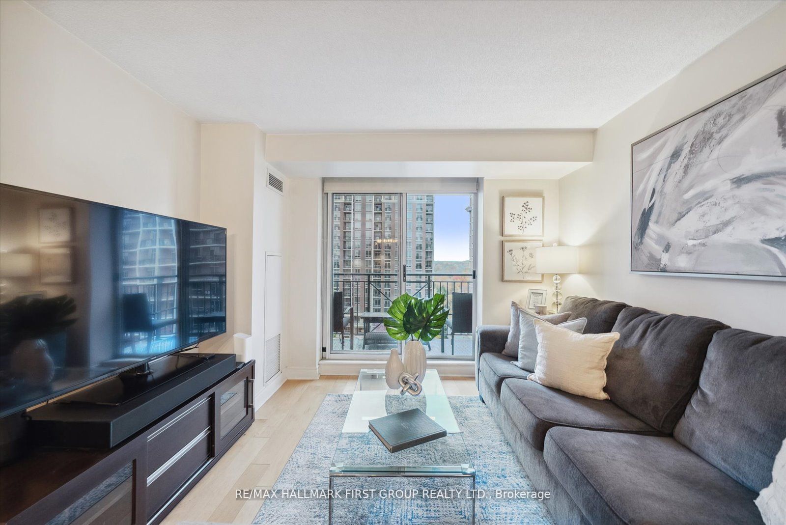 1103 Leslie Street, #1006