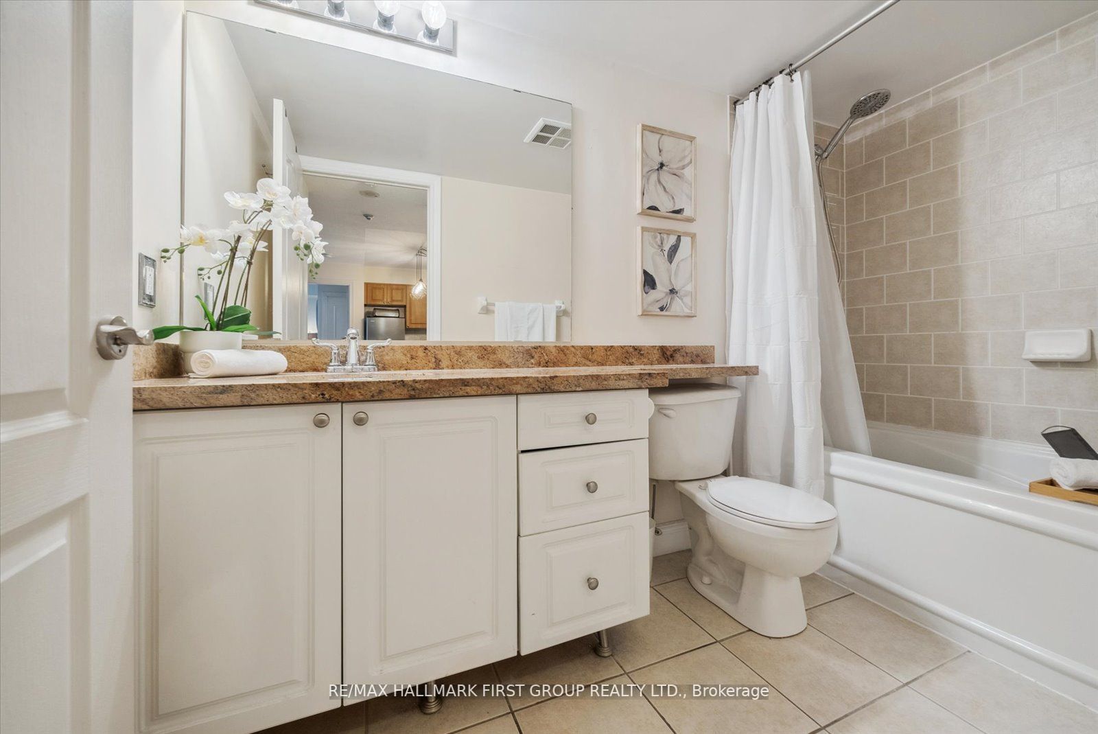 1103 Leslie Street, #1006