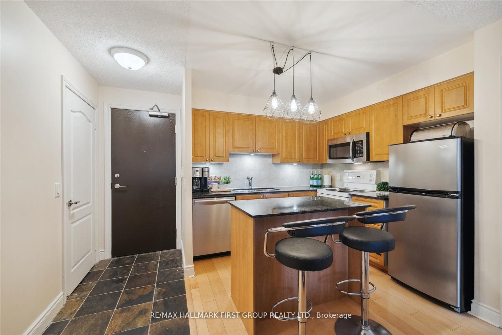 1103 Leslie Street, #1006