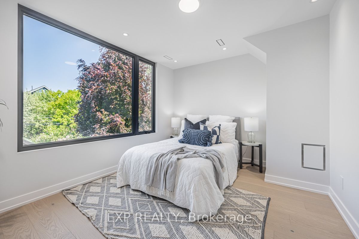 499 Rushton Rd