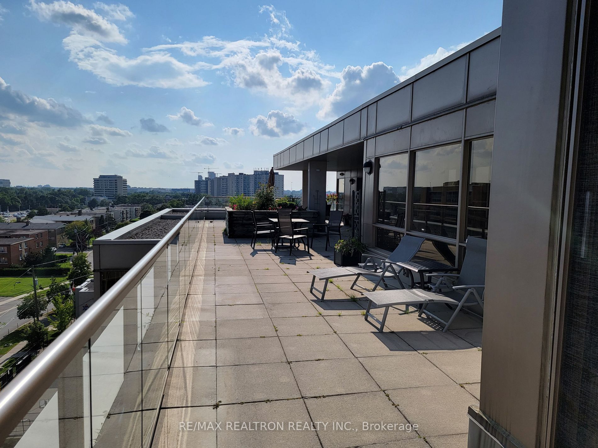 2 Neptune Dr, #801
