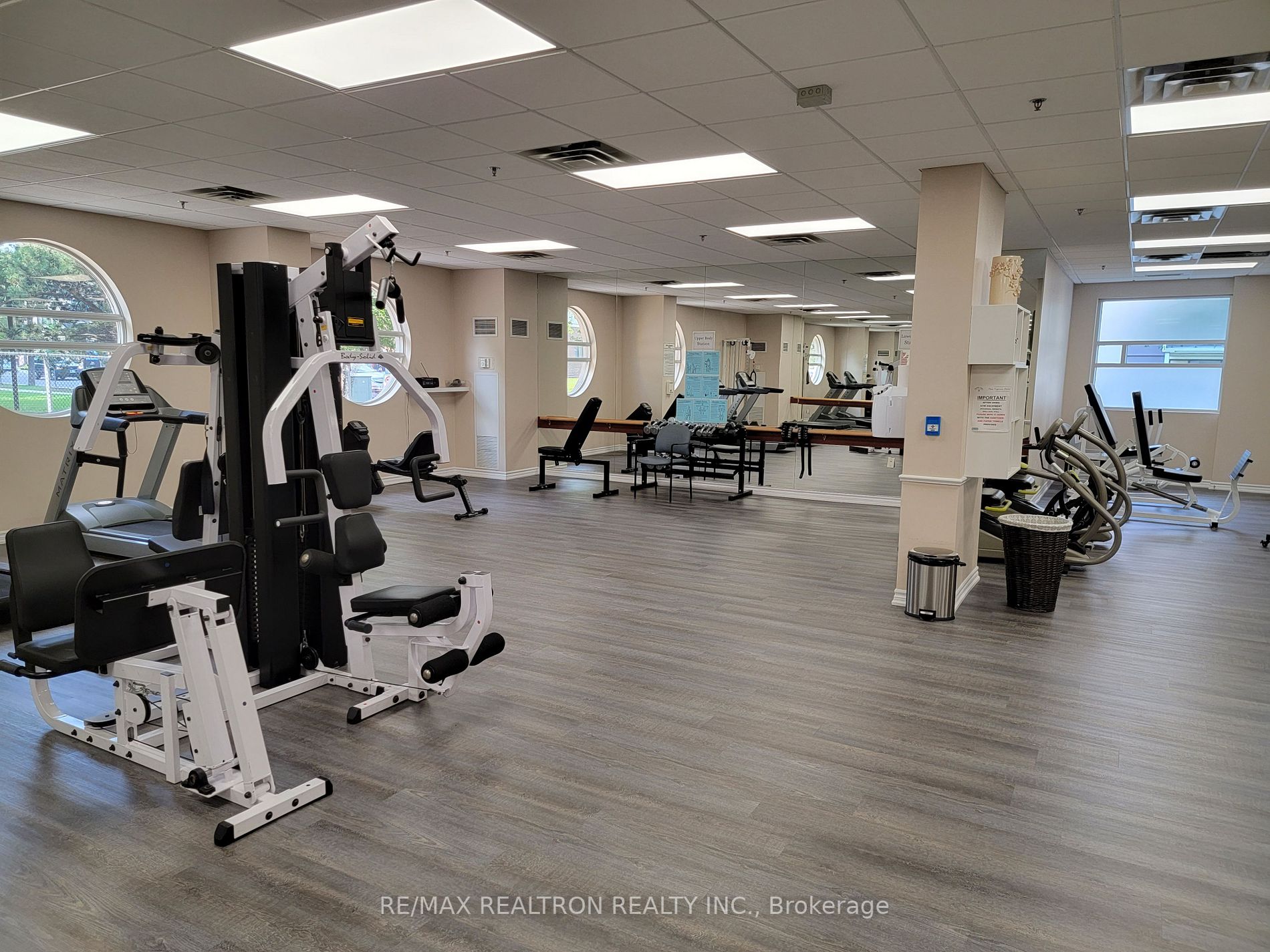 2 Neptune Dr, #801