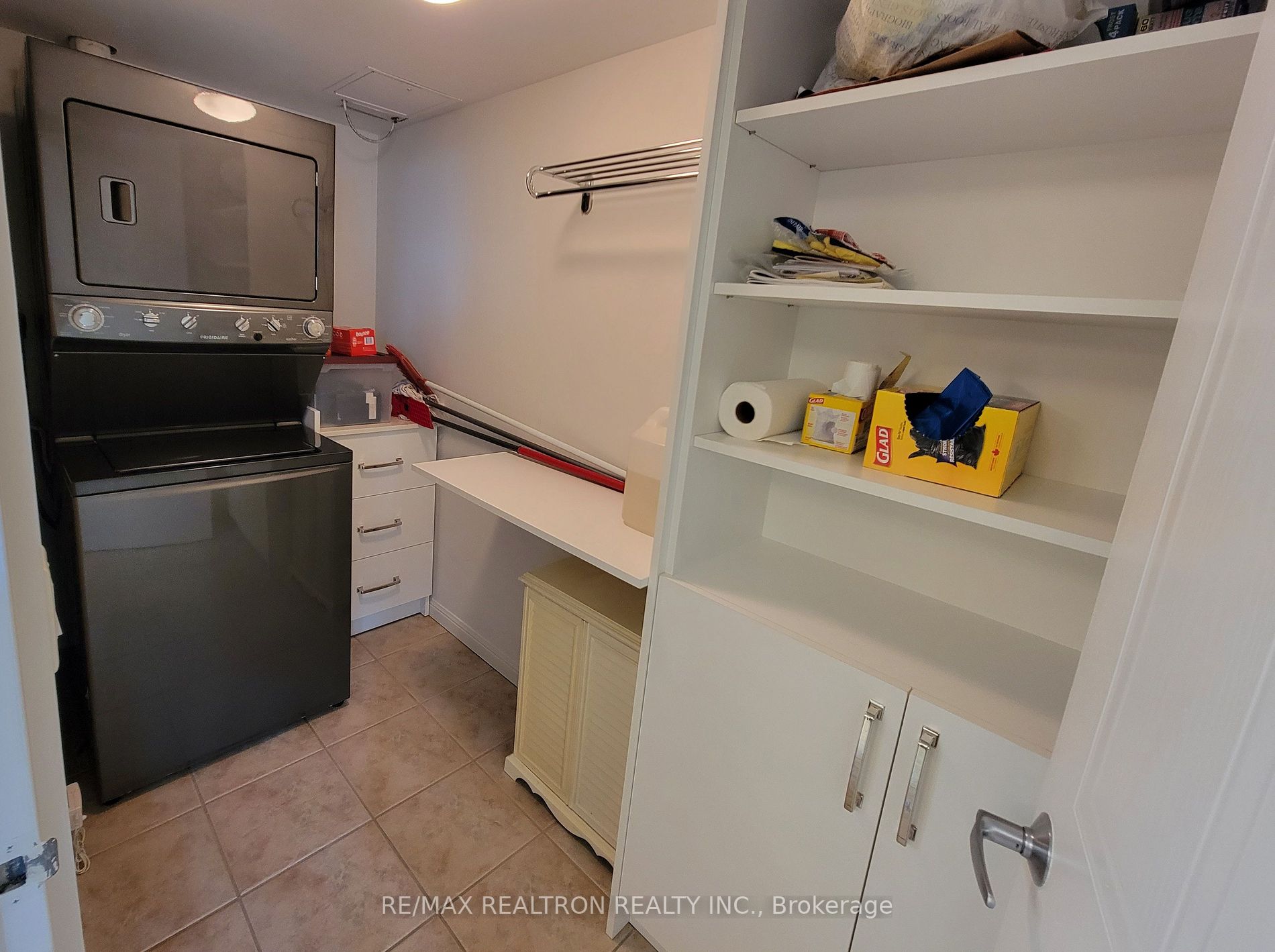 2 Neptune Dr, #801