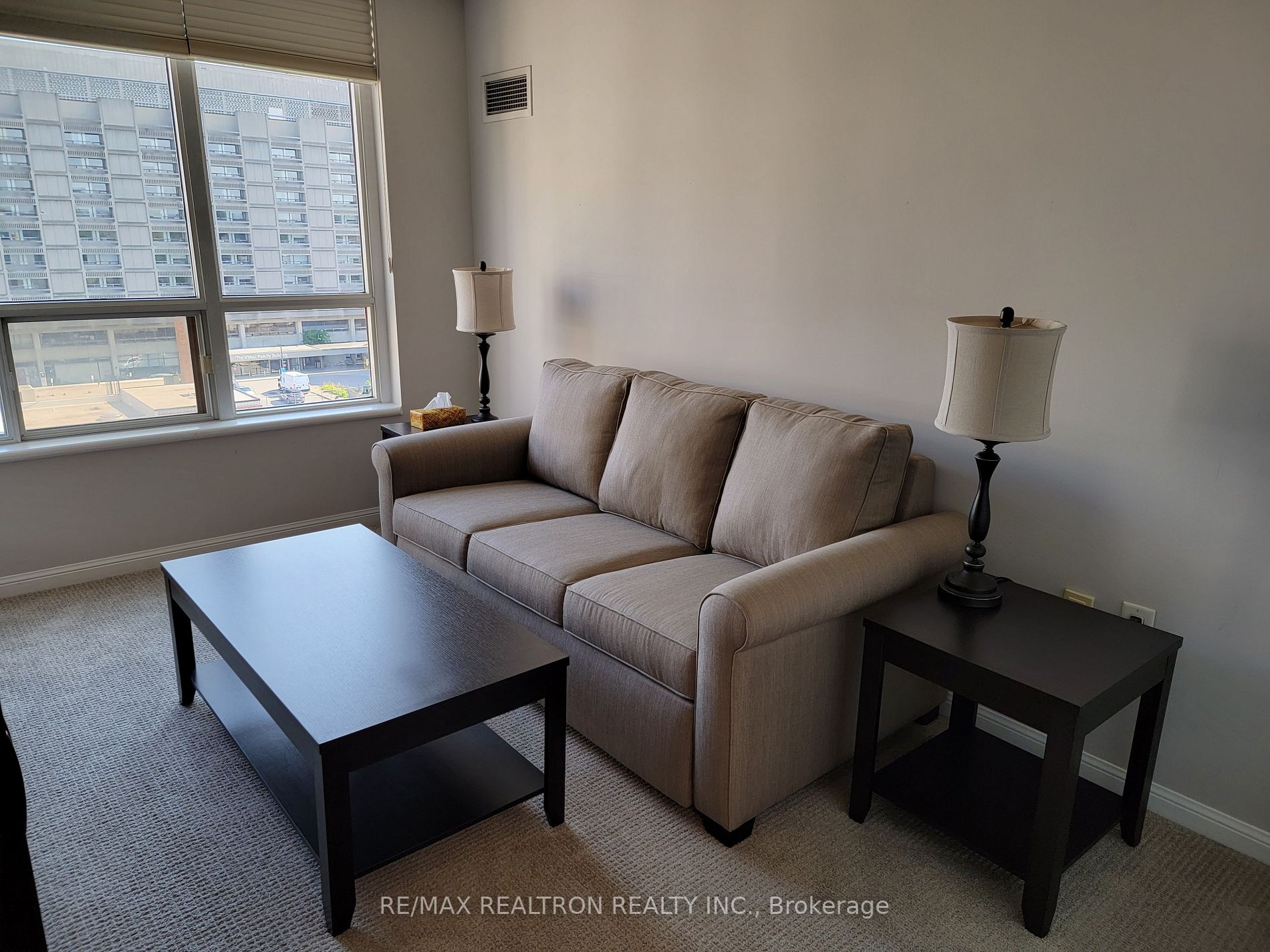 2 Neptune Dr, #801
