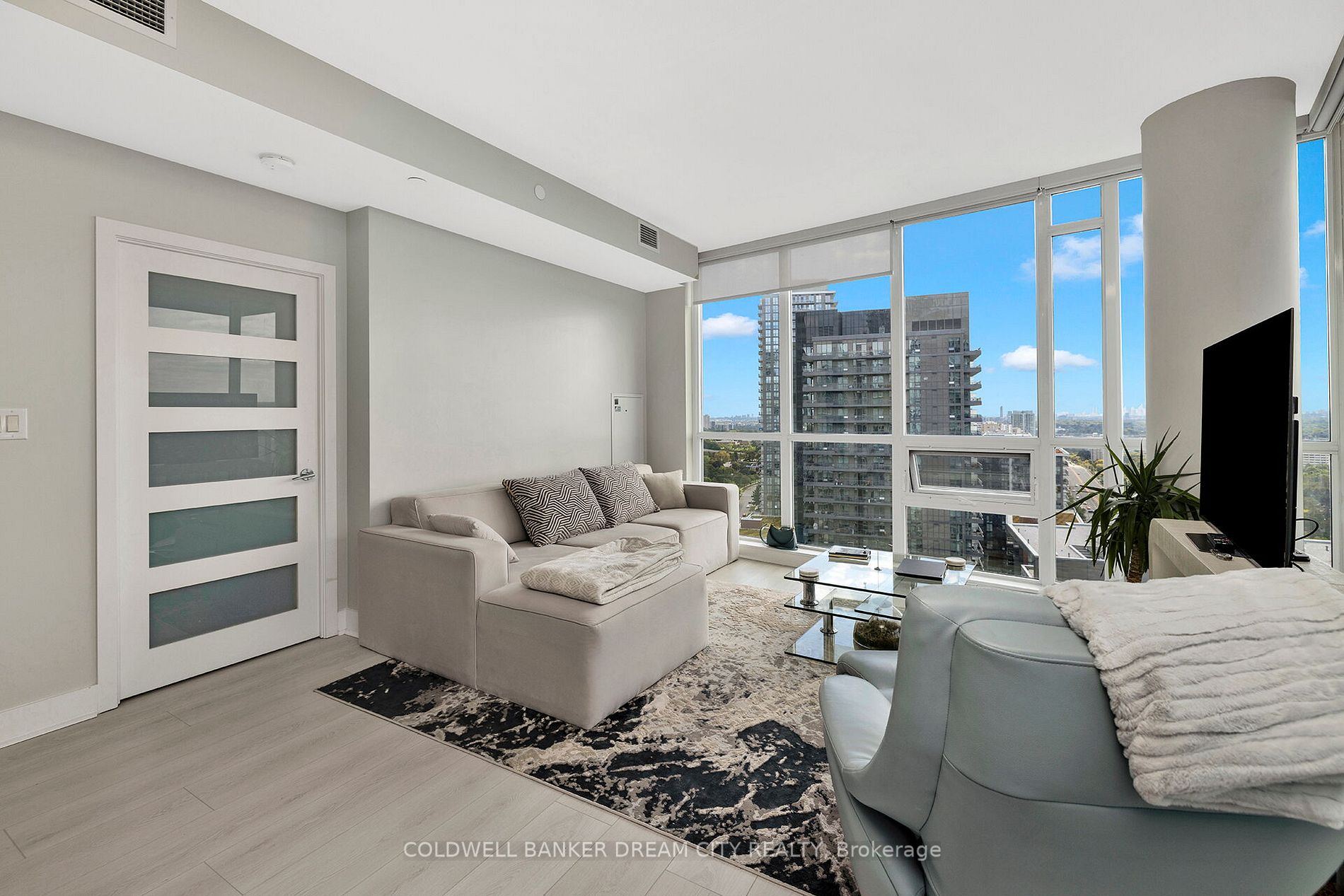 62 Forest Manor Rd, #1909