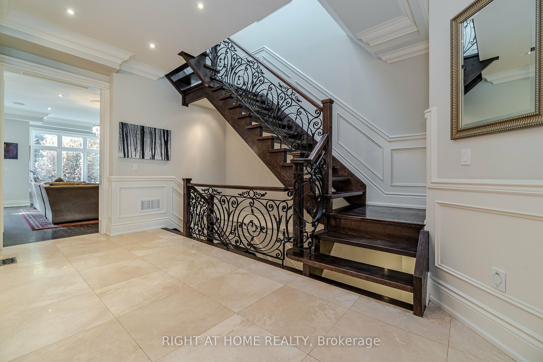 12 Walder Avenue