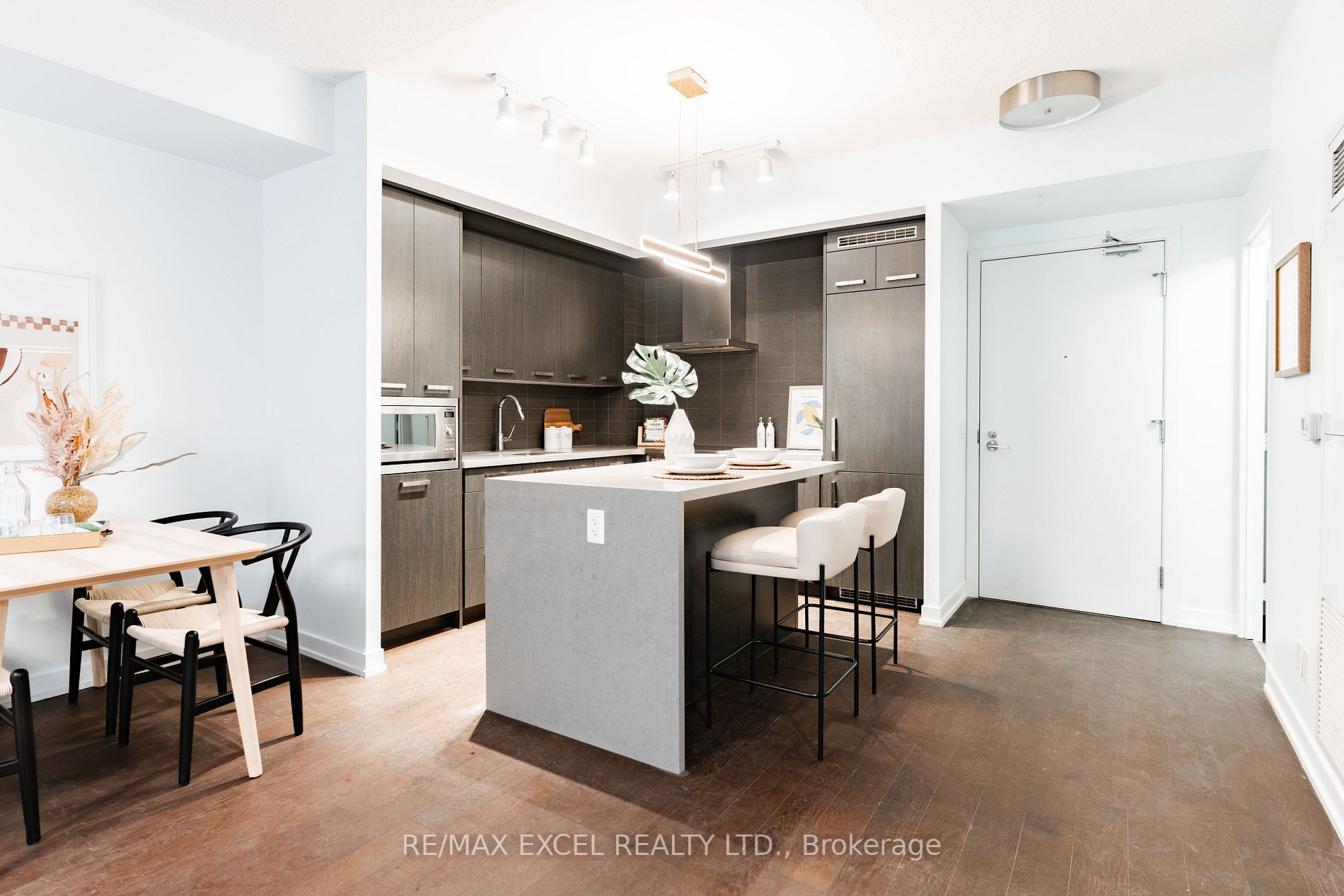 455 Front St E, #S109