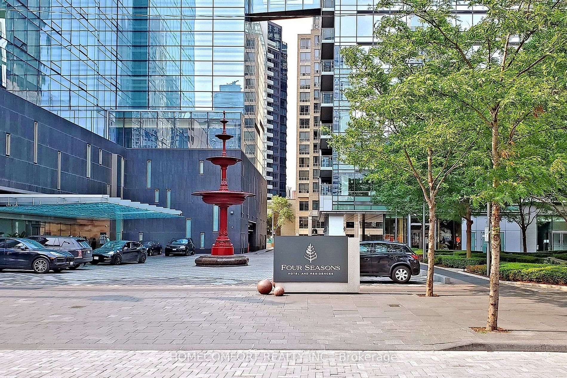 155 Yorkville Ave, #2011