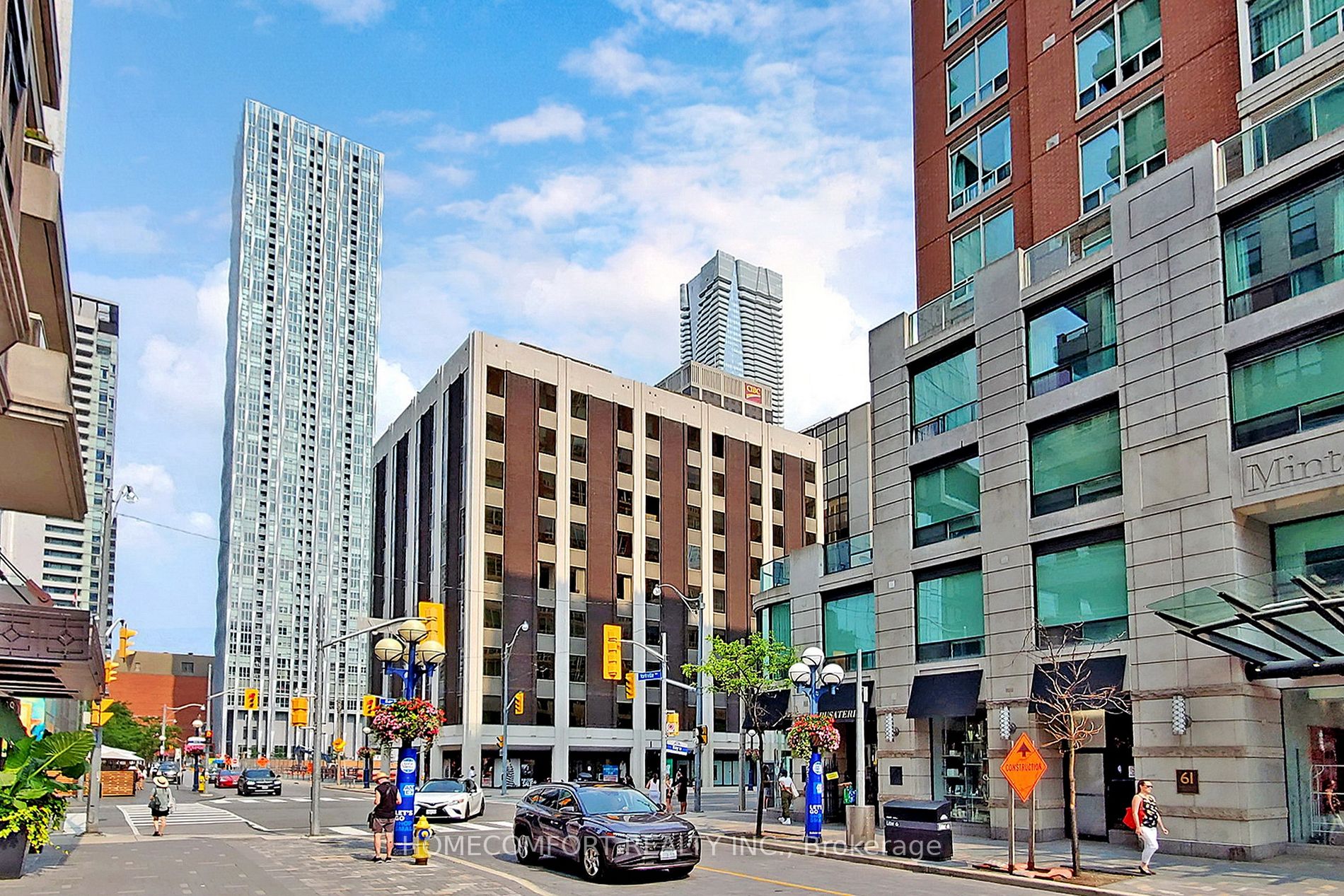 155 Yorkville Ave, #2011