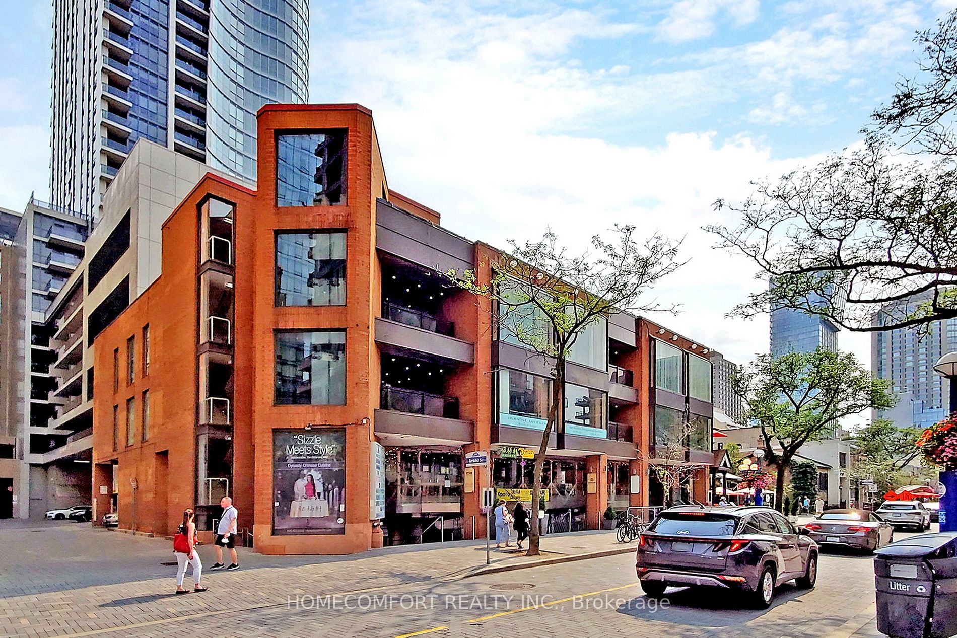 155 Yorkville Ave, #2011