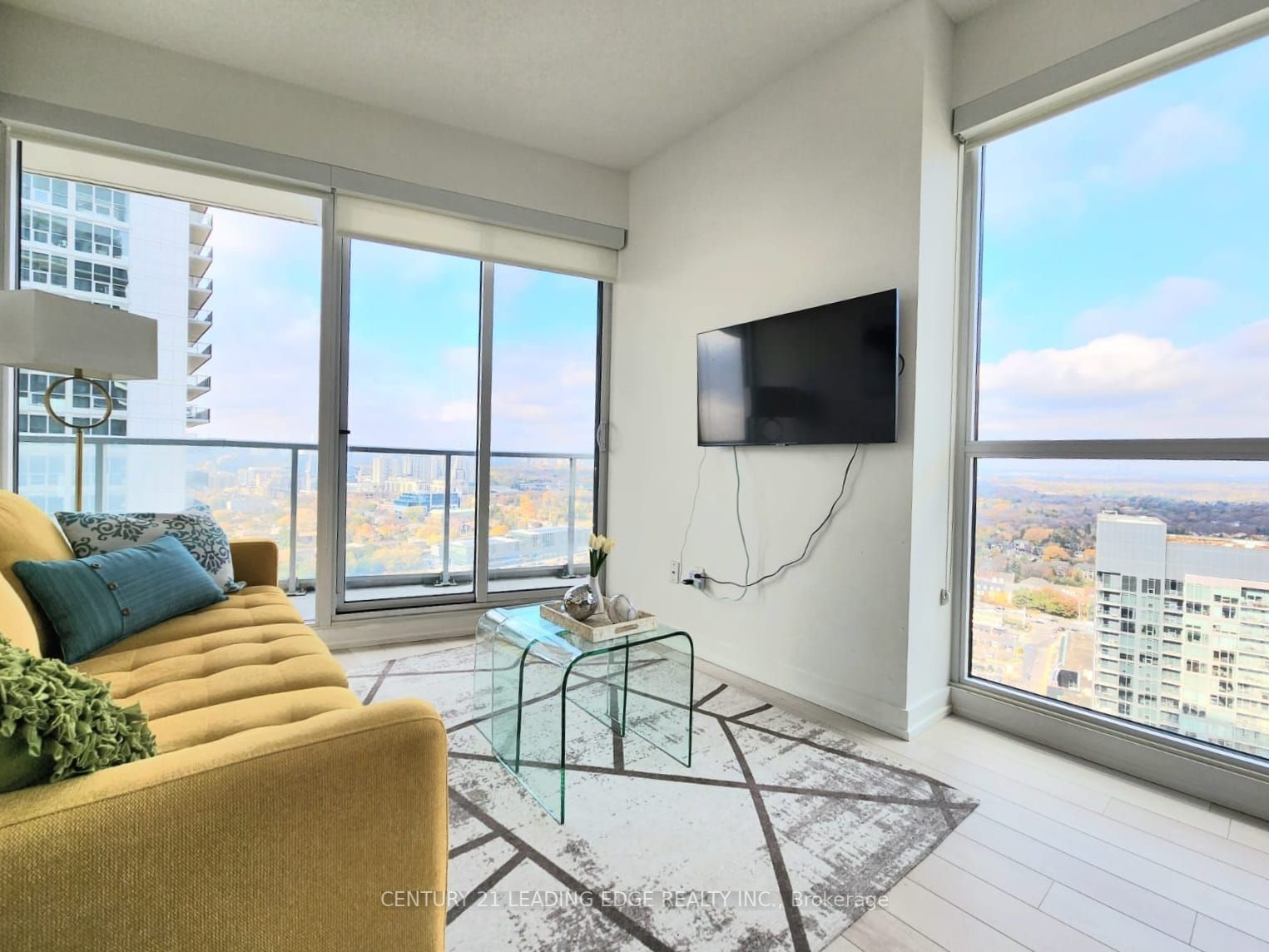 115 Mcmahon Drive, #2903