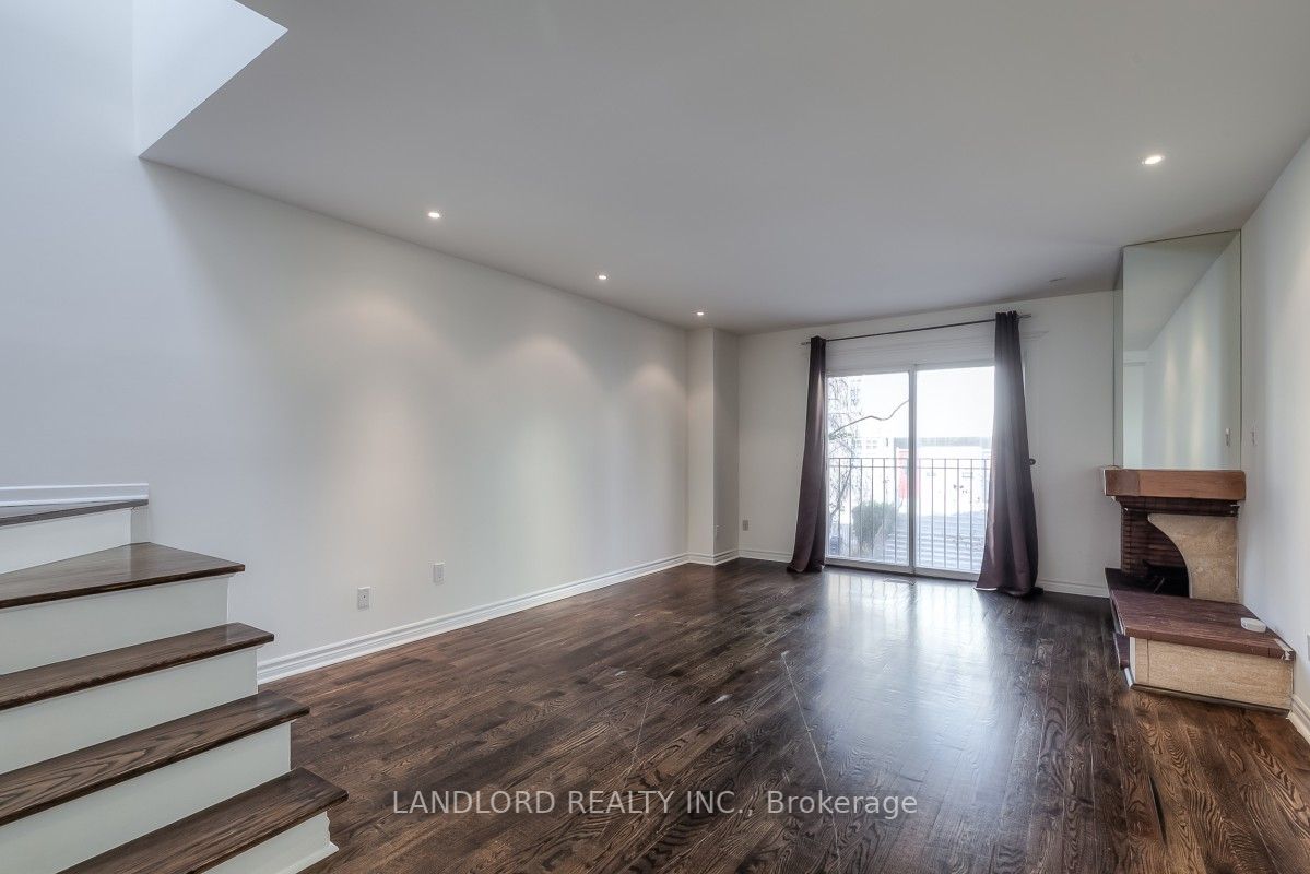 113 Earl Place