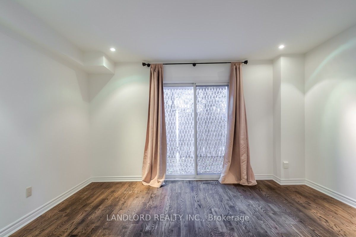 113 Earl Place