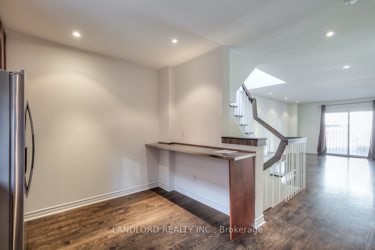 113 Earl Place