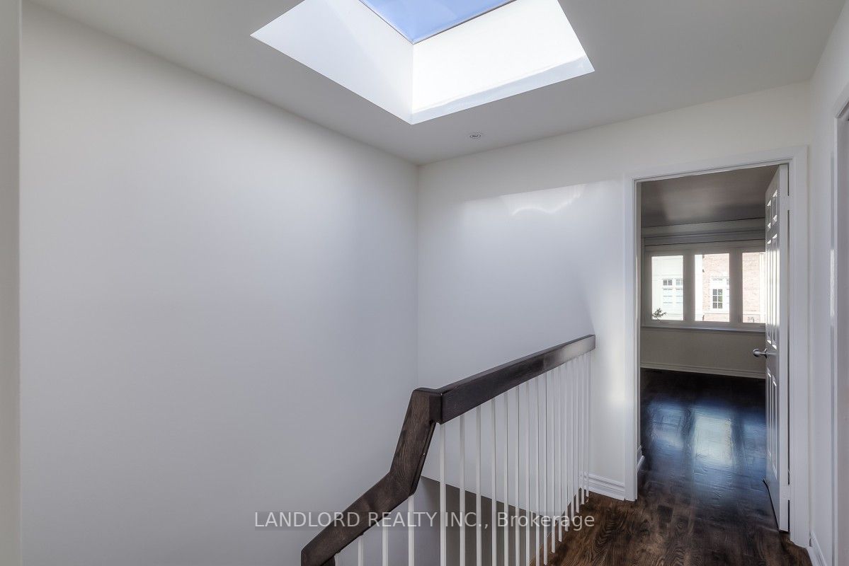 113 Earl Place