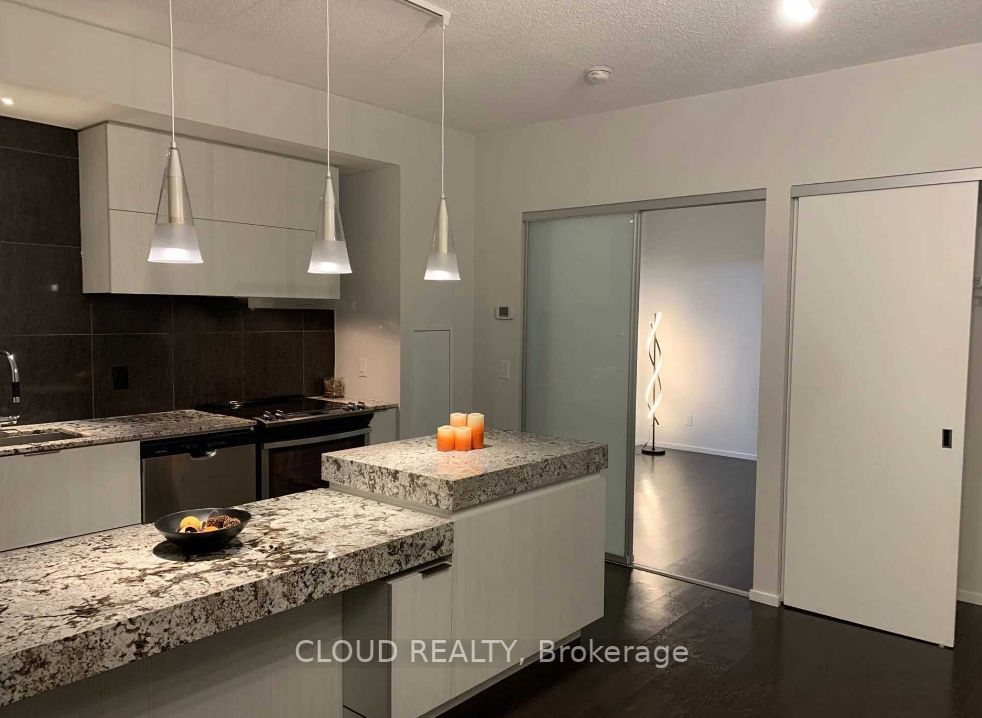 101 Charles Street E #4608