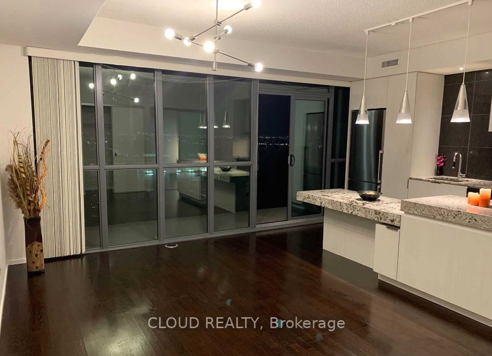 101 Charles Street E #4608