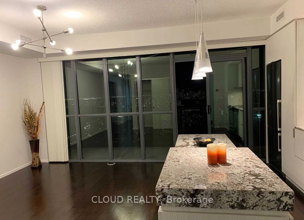 101 Charles Street E #4608