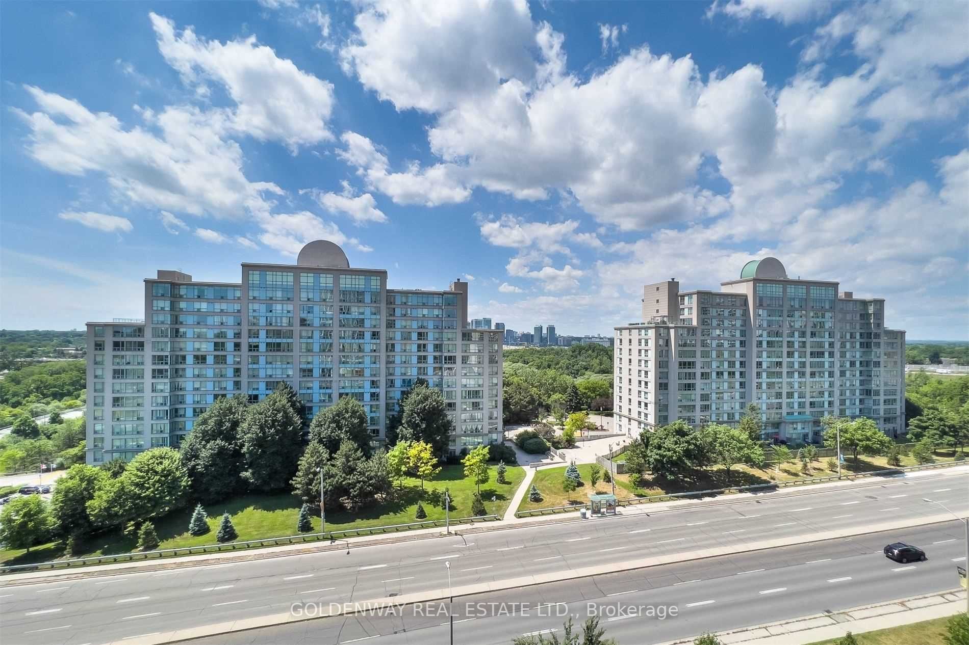 18 Graydon Hall Dr, #1004