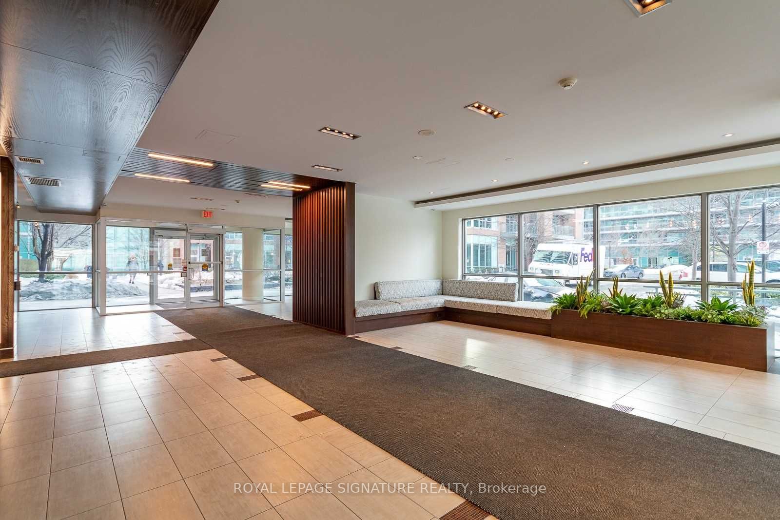 80 Western Battery Rd, #1812