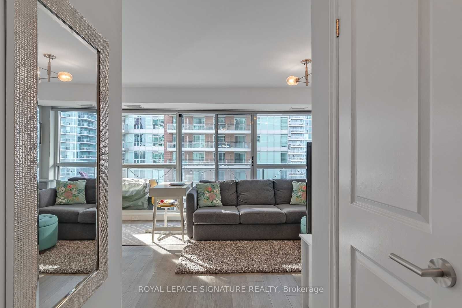 80 Western Battery Rd, #1812