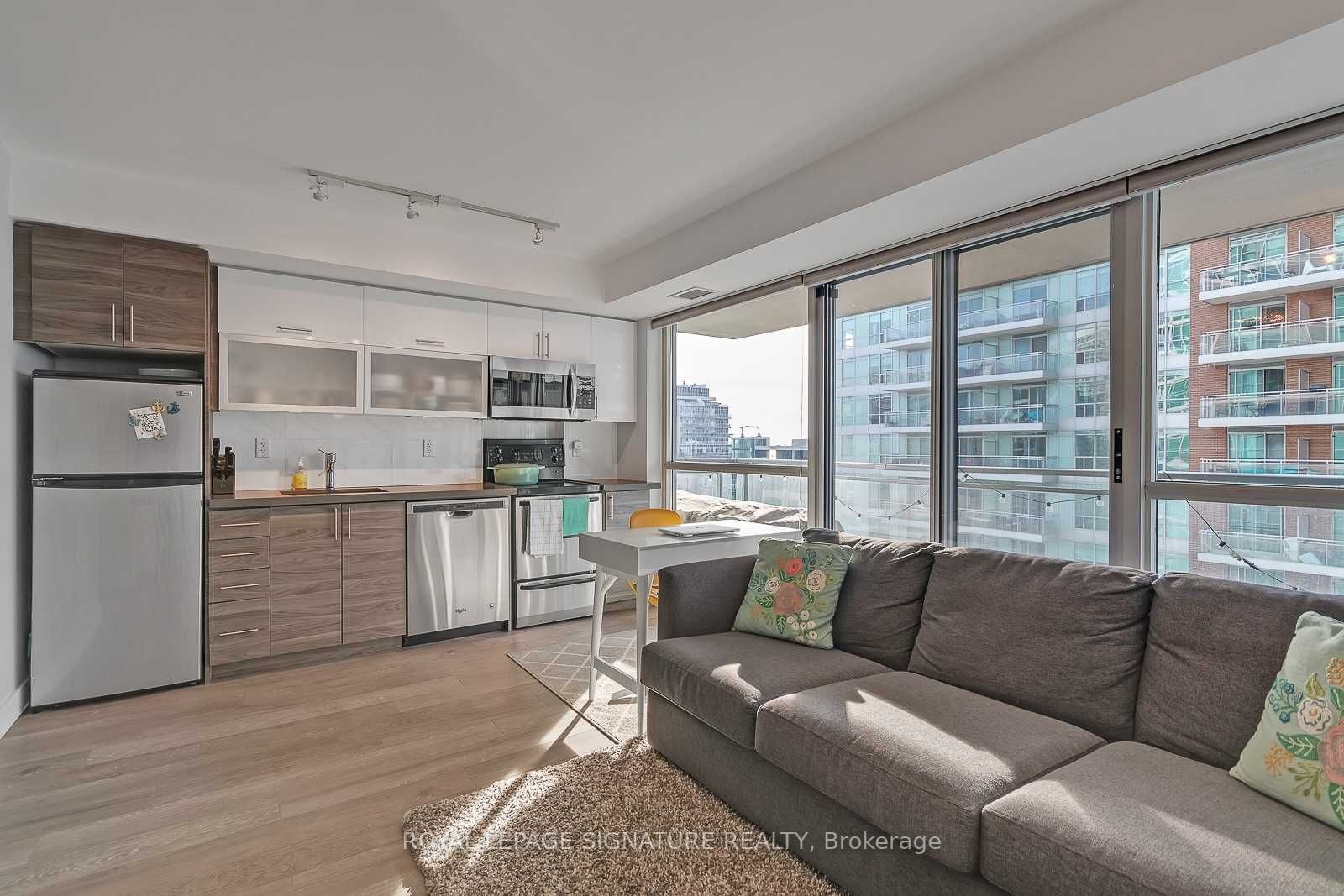 80 Western Battery Rd, #1812