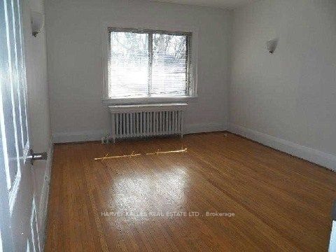 138 Chaplin Cres, #2