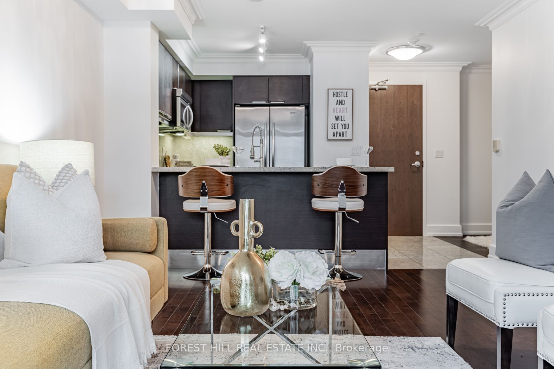 650 Sheppard Avenue E, #317