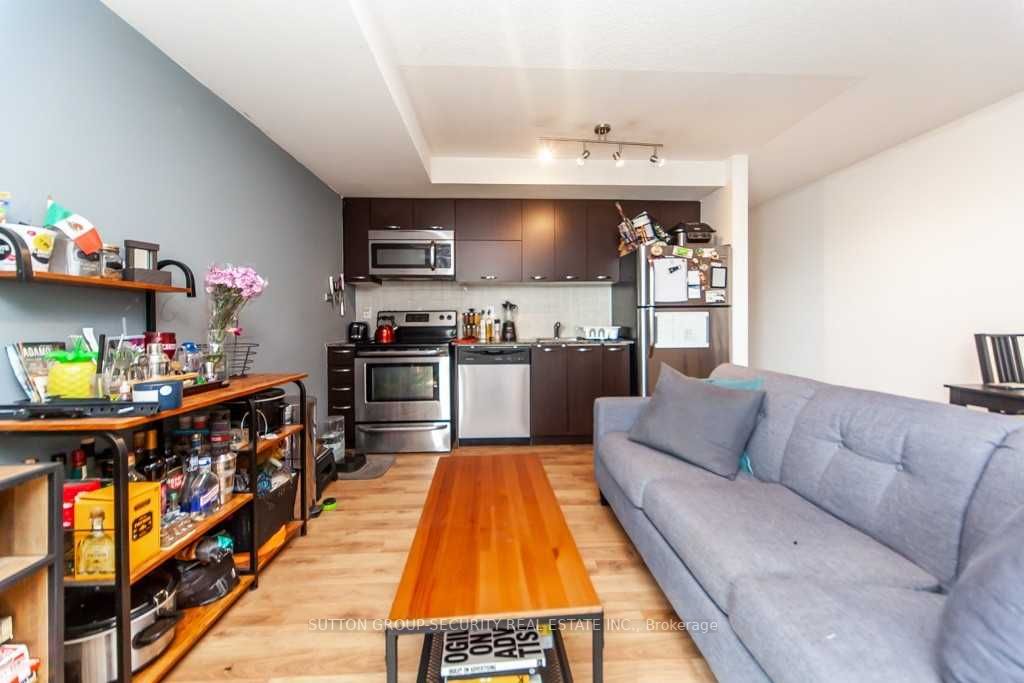 38 Joe Shuster Way #610