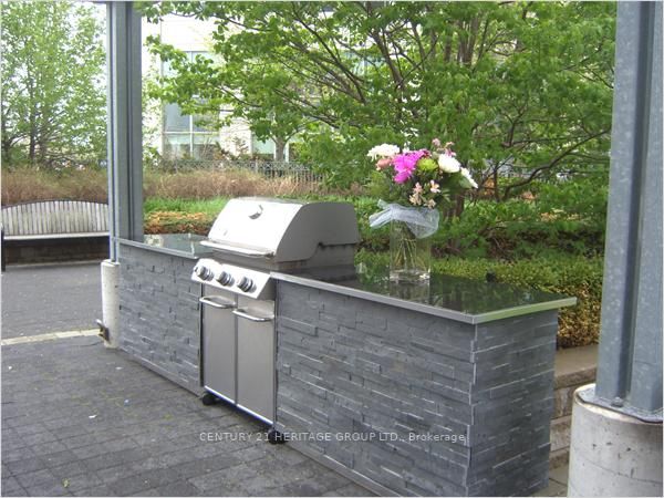 16 Harrison Garden Blvd, #612