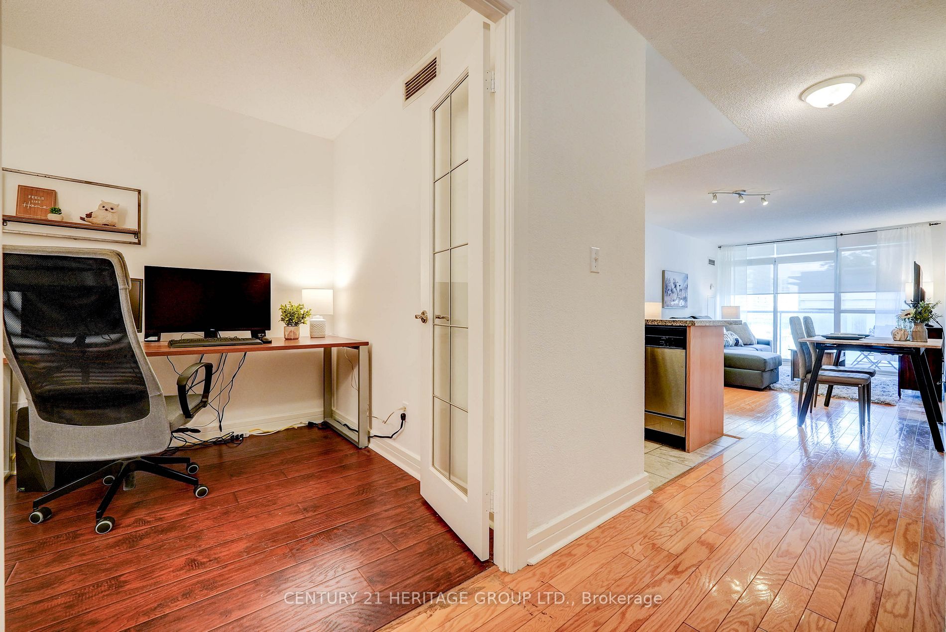 16 Harrison Garden Blvd, #612