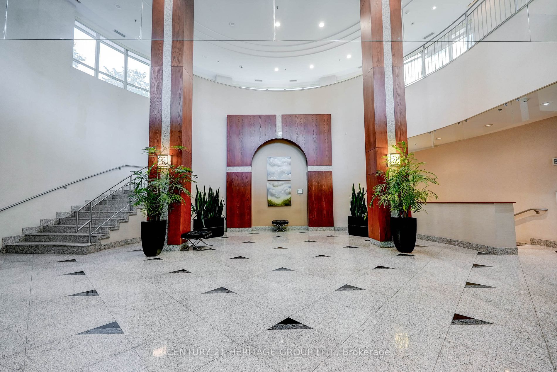 16 Harrison Garden Blvd, #612