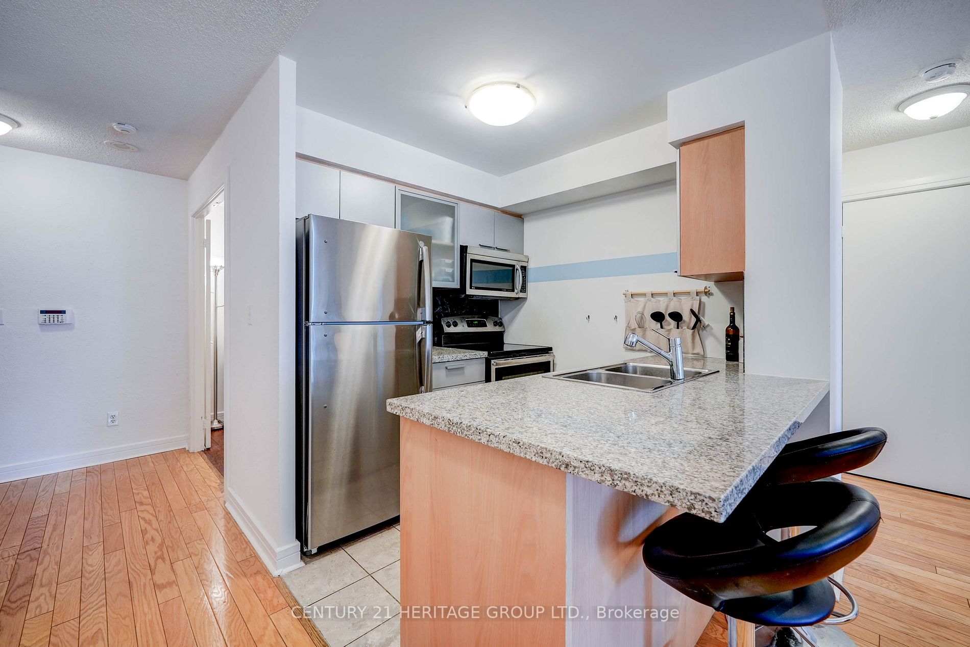 16 Harrison Garden Blvd, #612