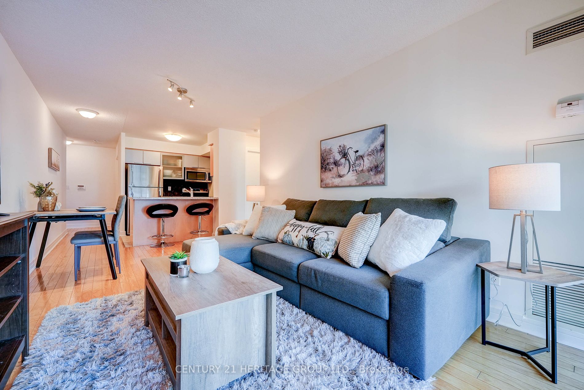 16 Harrison Garden Blvd, #612