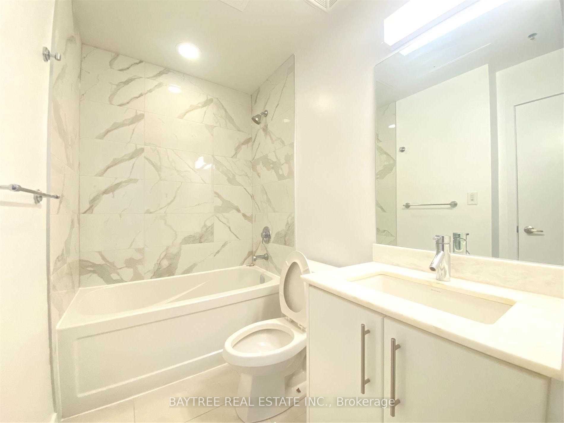 58 Orchard View Blvd, #404