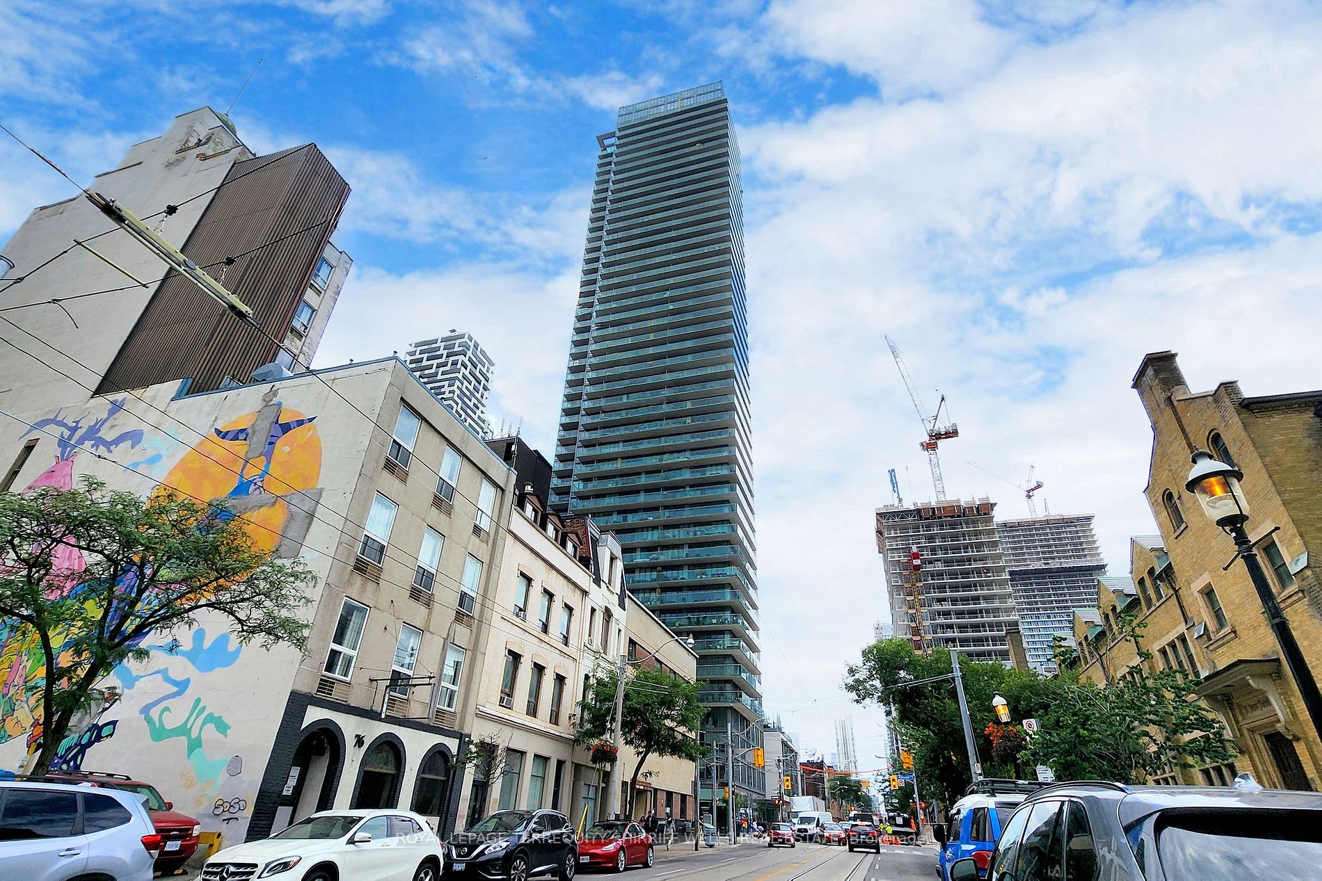 33 Lombard St, #502