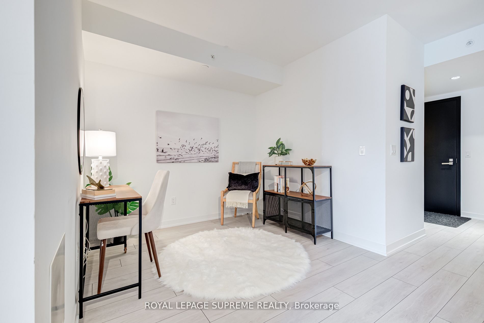 31 Tippett Road #547