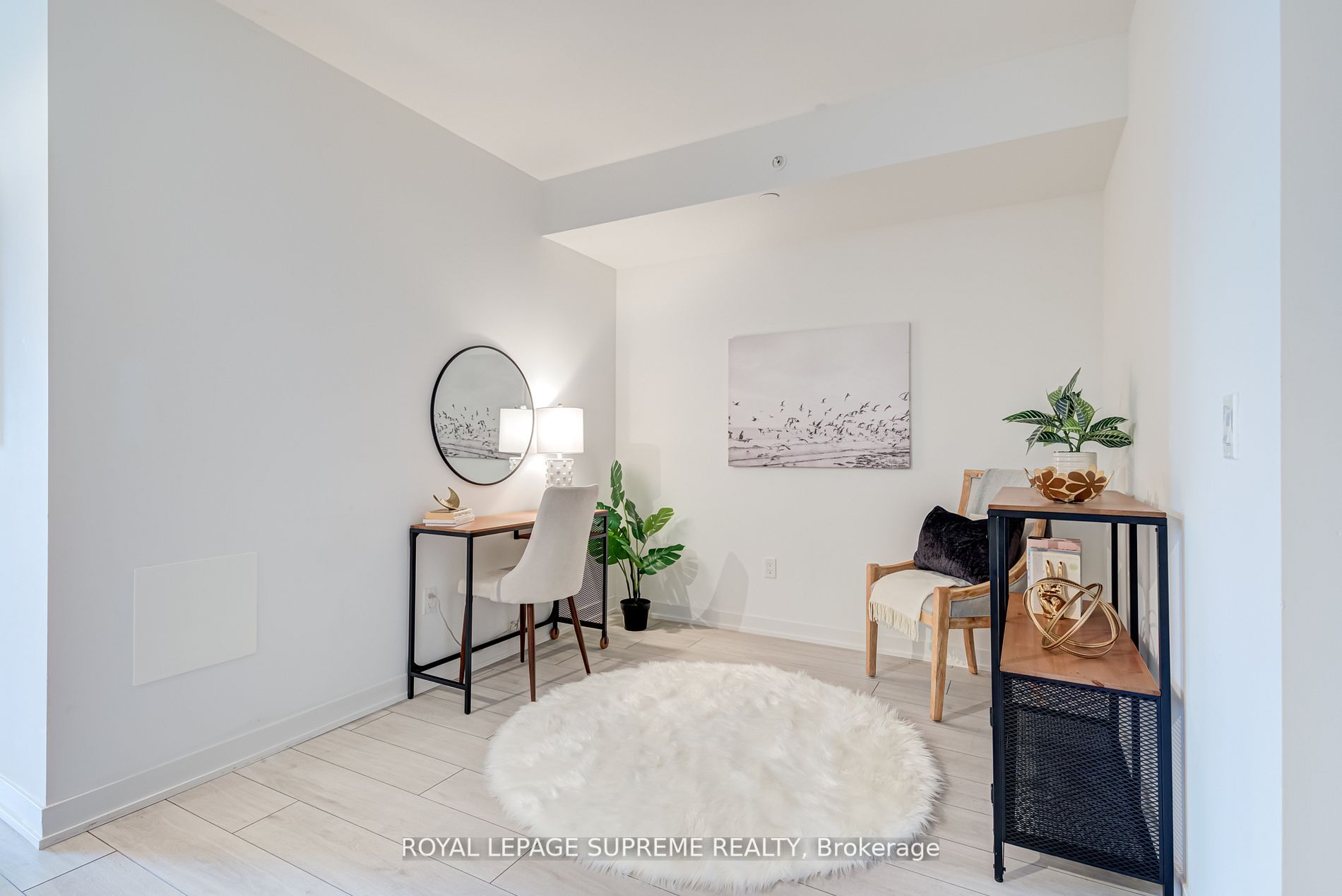 31 Tippett Road #547