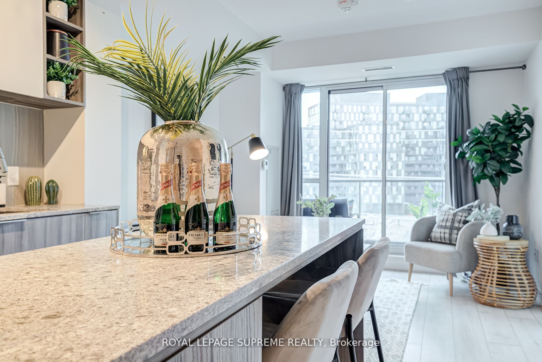31 Tippett Road #547