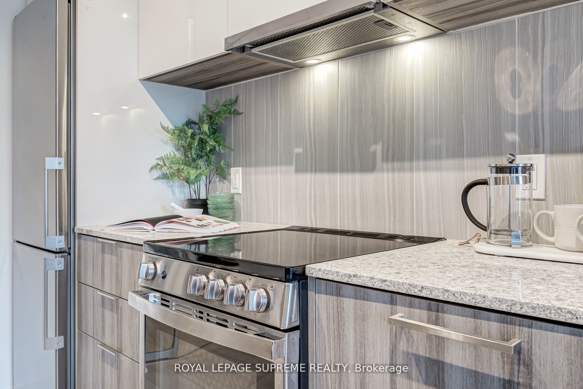 31 Tippett Road #547