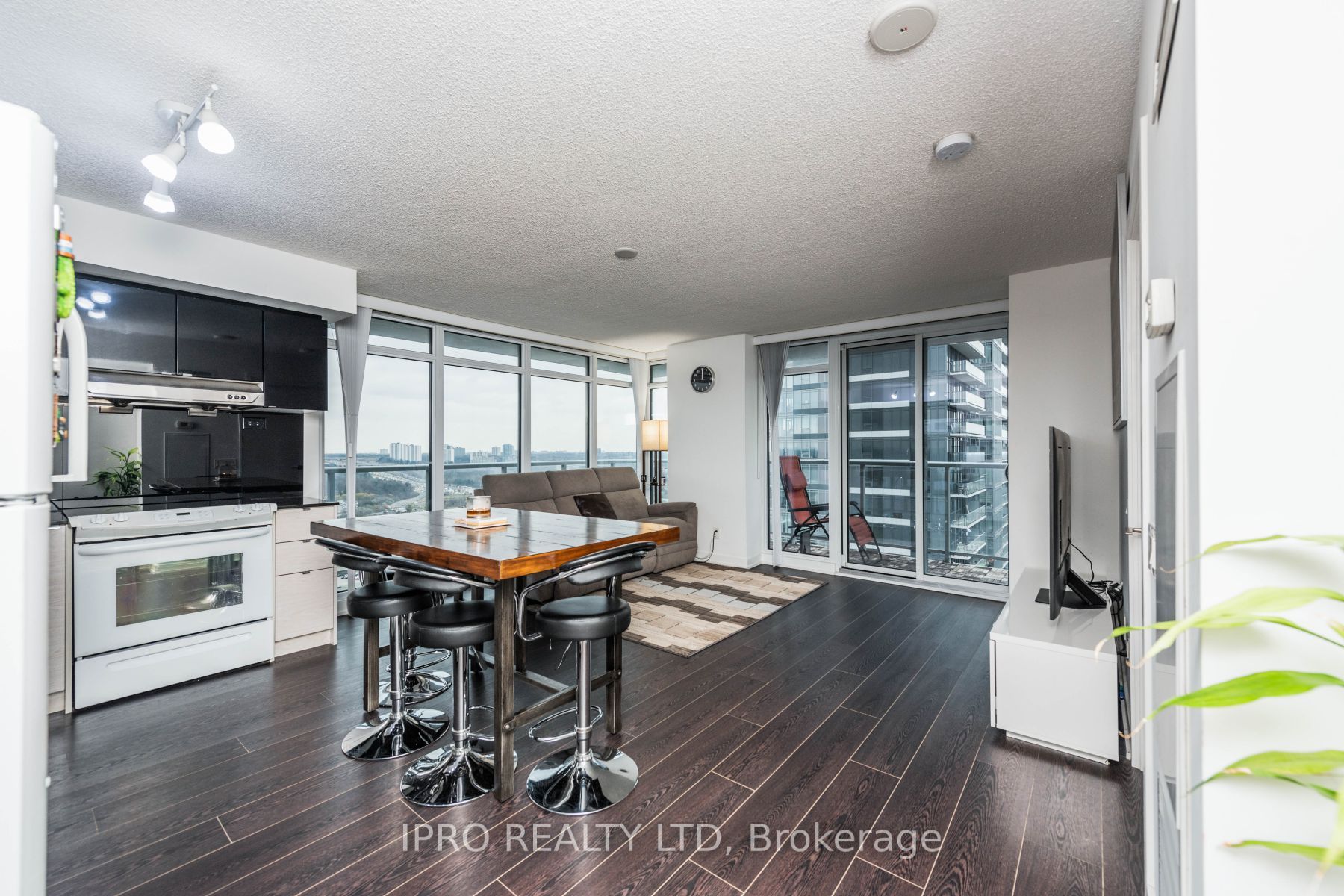 72 Esther Shiner Boulevard, #2115