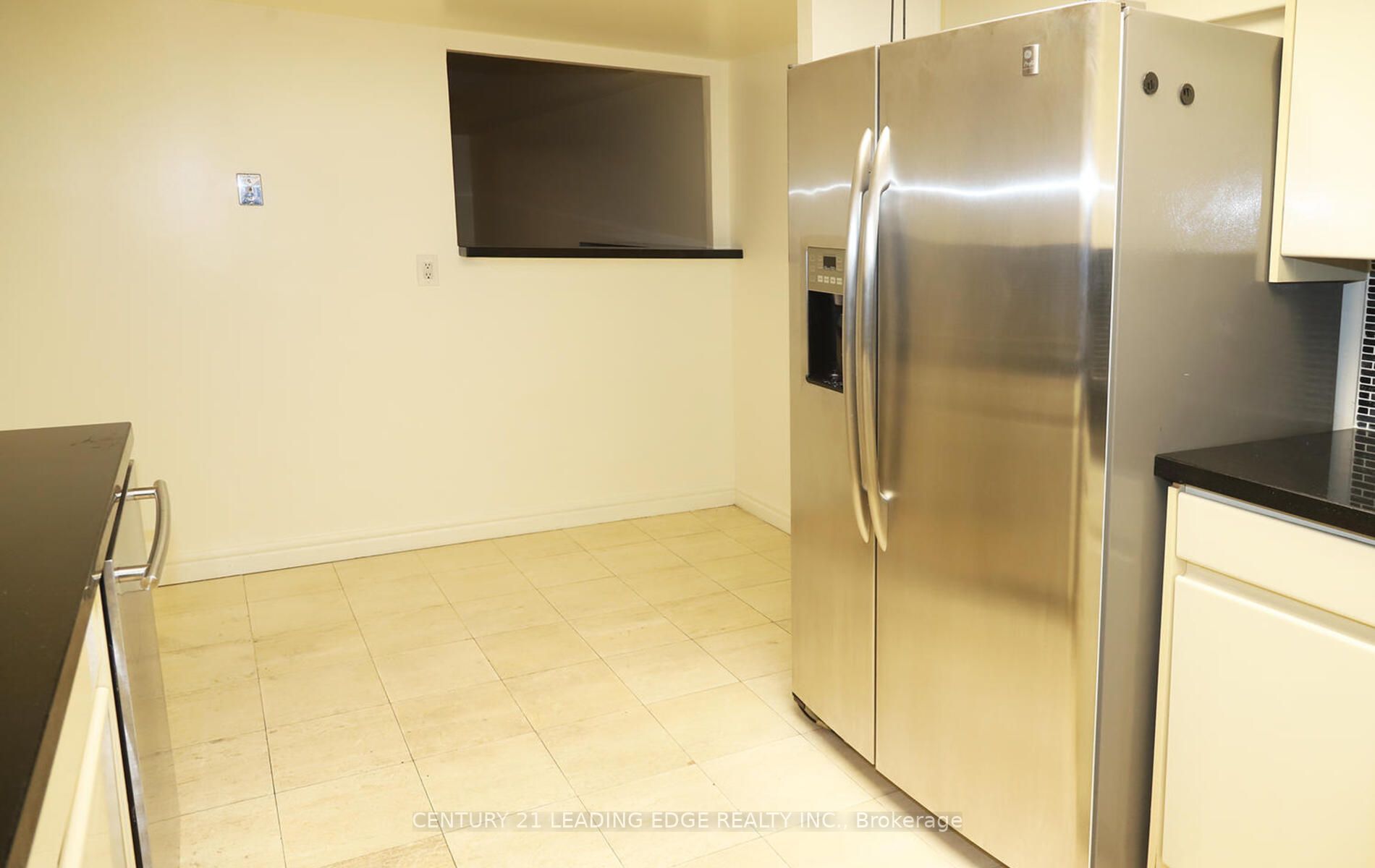 33 University Ave, #1508