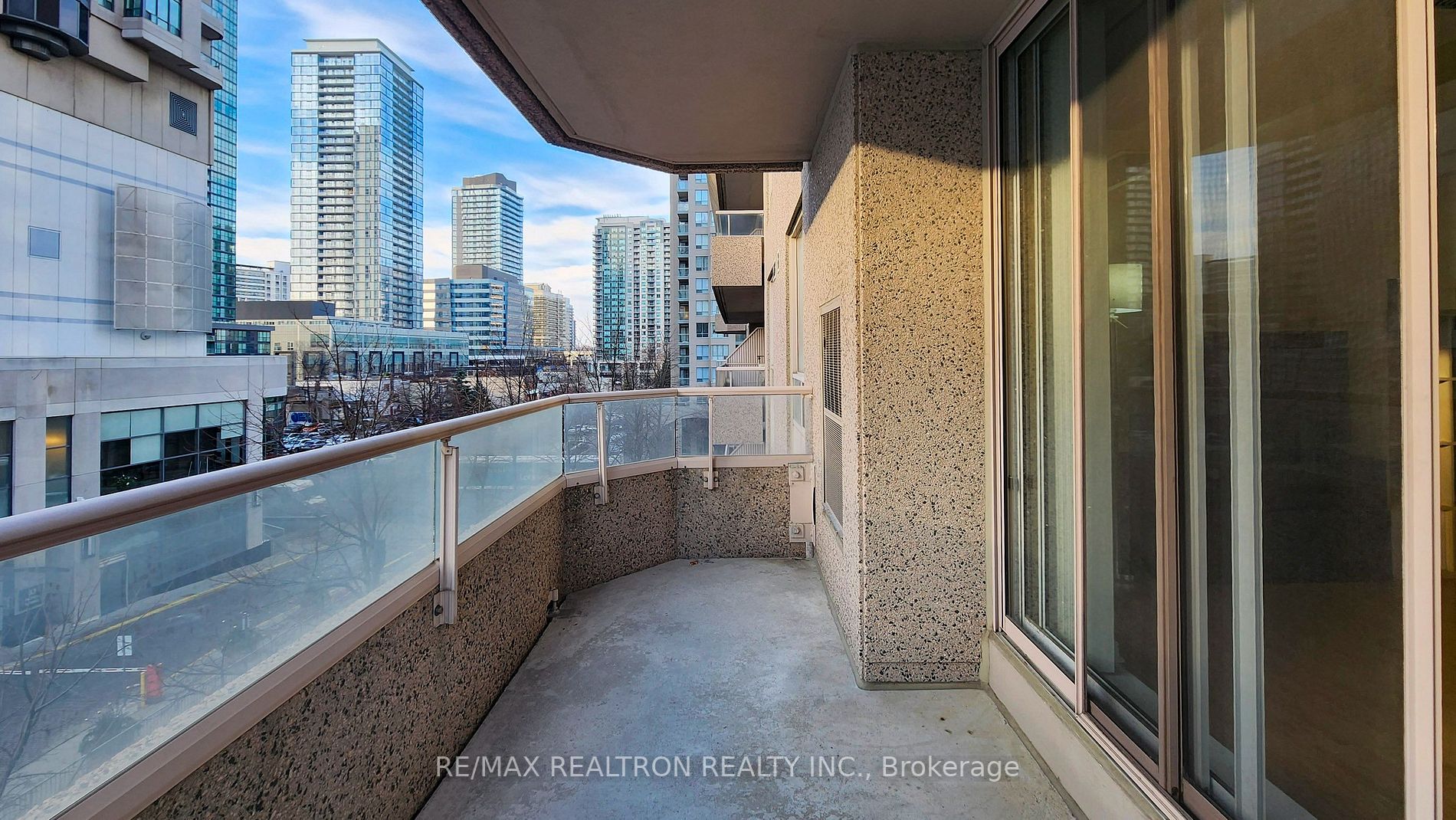 35 Empress Avenue, #507
