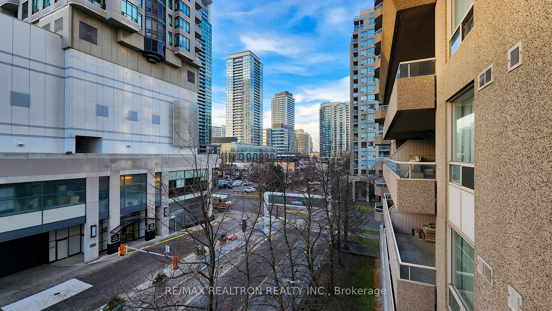 35 Empress Avenue, #507