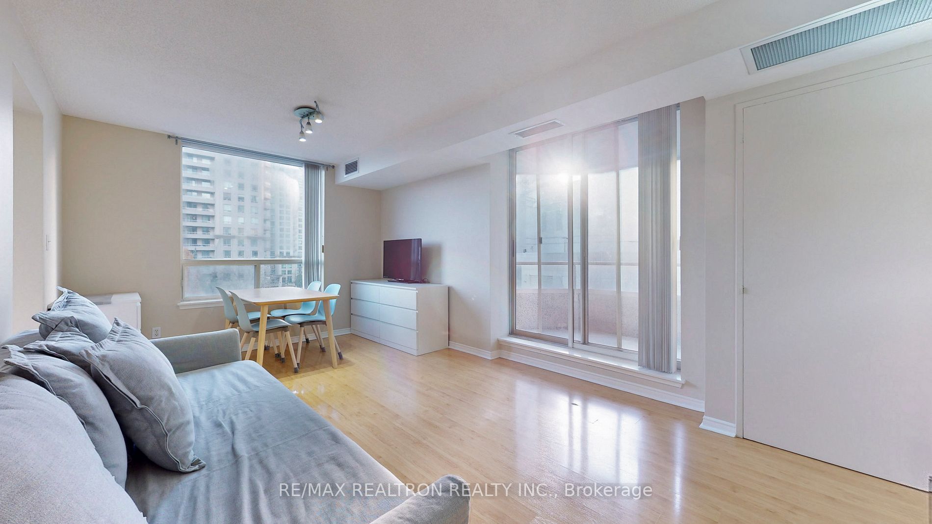 35 Empress Avenue, #507