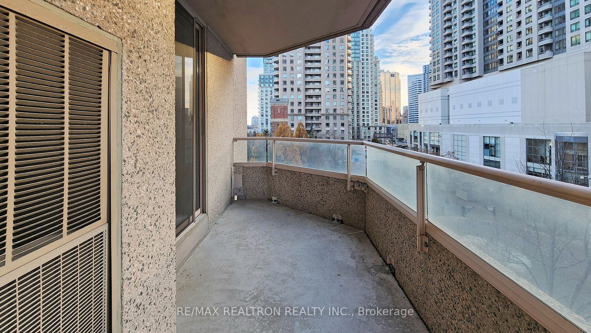 35 Empress Avenue, #507