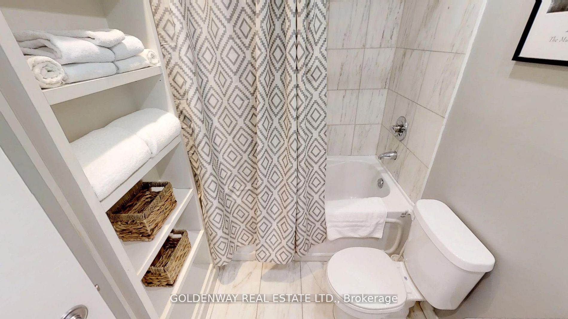8 York St, #2013