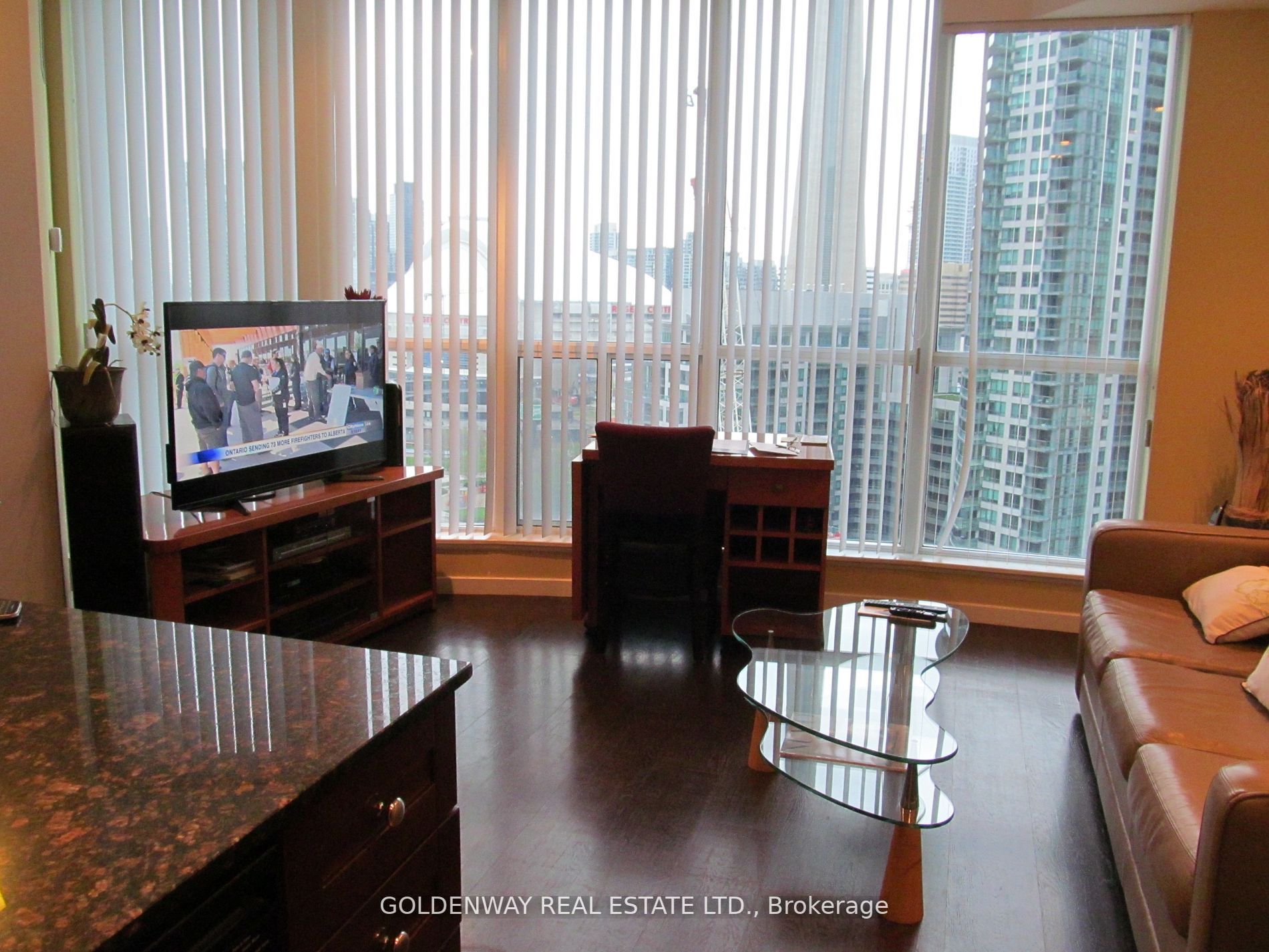 8 York St, #2013